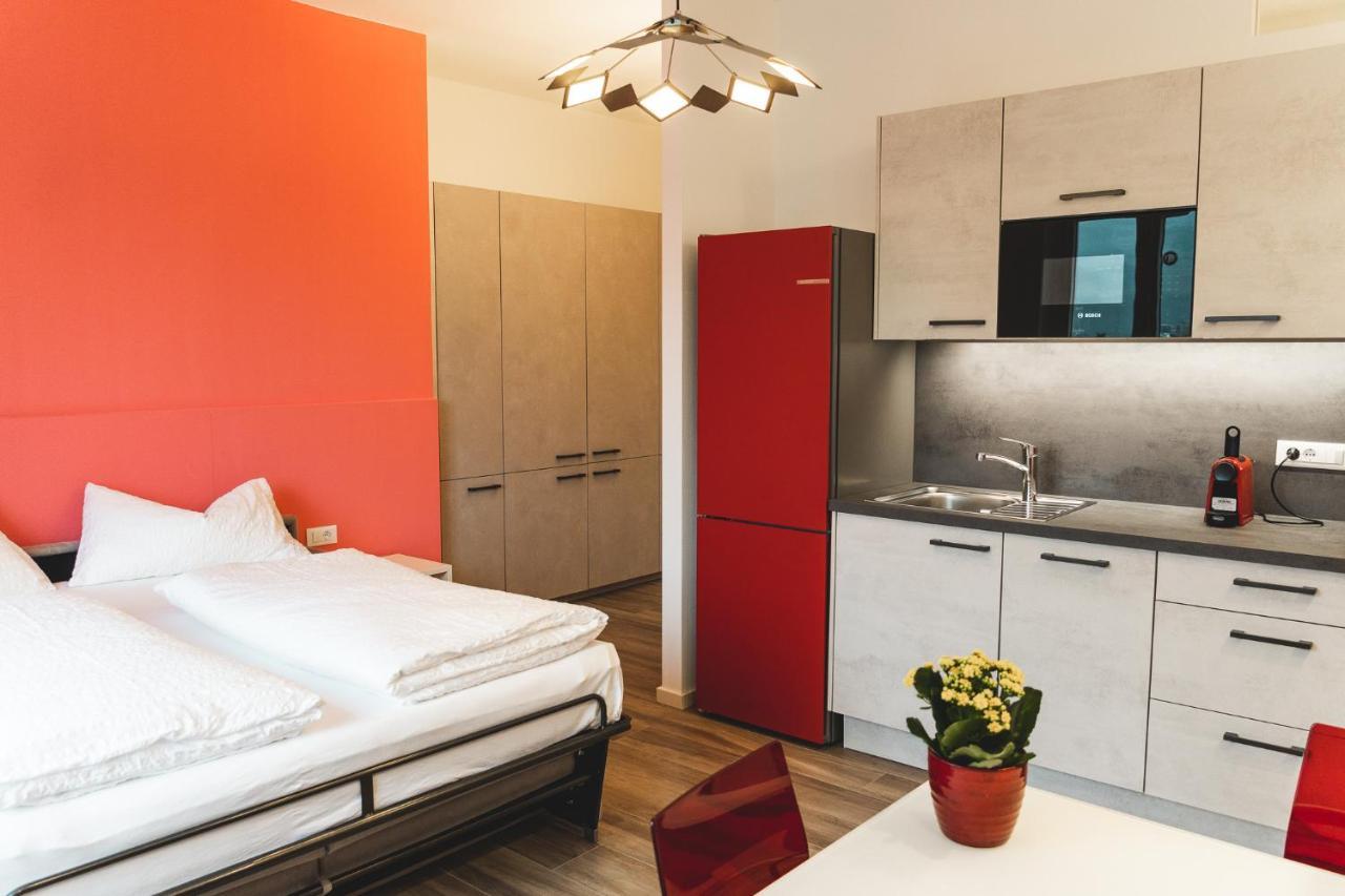 Studio-Appartment - Hotel Lux Merano Exterior photo